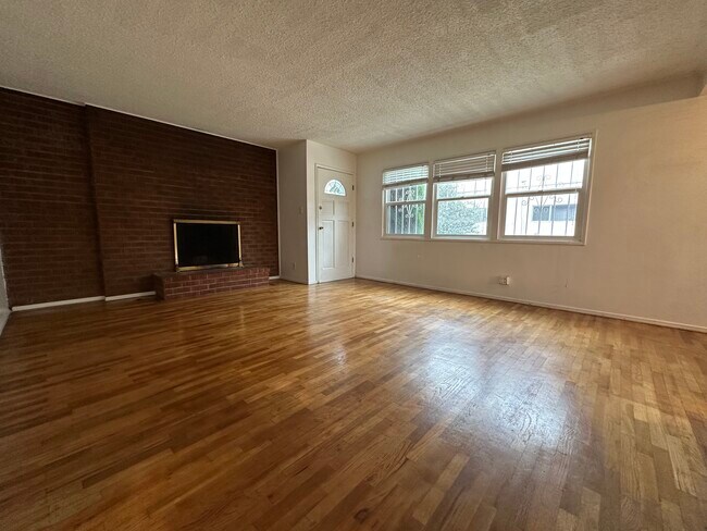 Sala de estar - 12963 Panama St