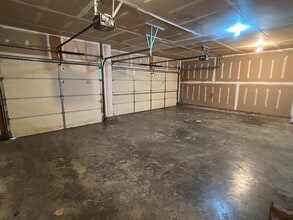 Building Photo - 3880 Ledyard St