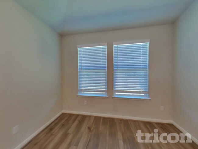 Foto del edificio - 13507 Emerson Wy