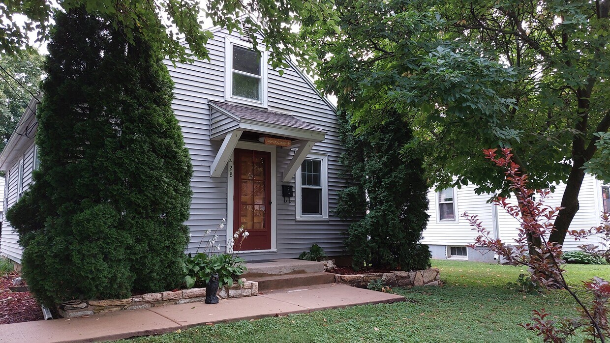 428 Madison St, Batavia, IL 60510 House Rental in Batavia, IL