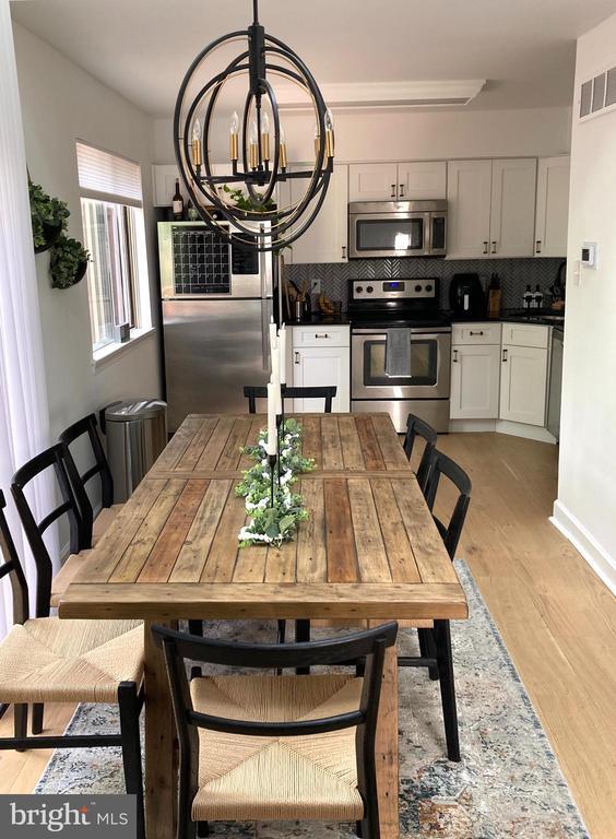 Foto del edificio - 339 Green Meadow Ln