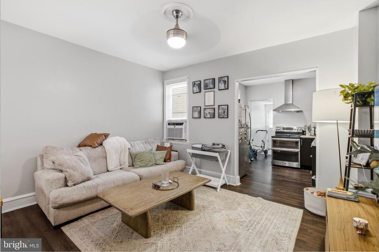 Photo - 1733 Blair St-