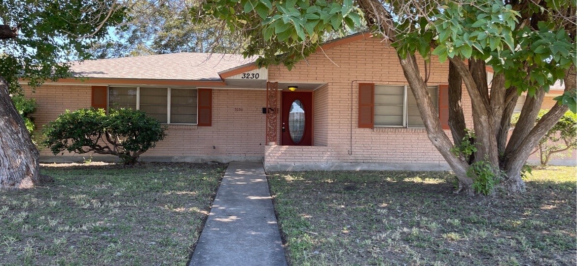 3230 Casa De Palmas Dr, Corpus Christi, TX 78411 House Rental in