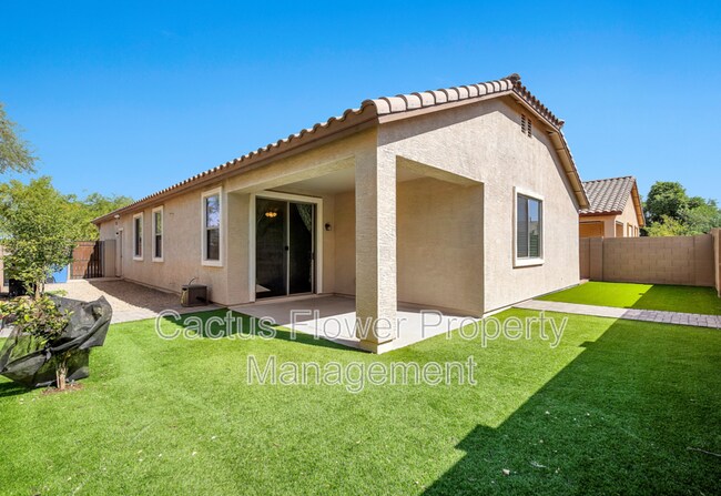 Building Photo - 2625 W Beautiful Ln