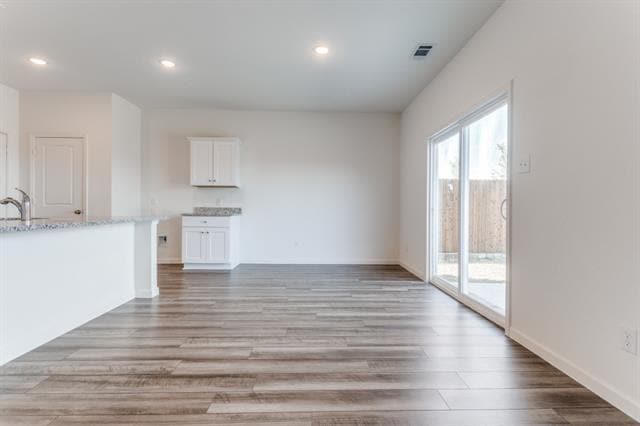 Building Photo - 616 Colgate Cir