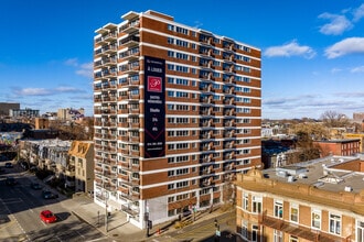 Building Photo - 3605 Rue Saint-Urbain Building Photo - 3605 Rue Saint-Urbain