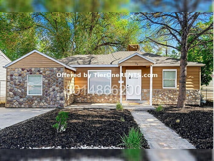 Foto principal - No deposit option for qualified renters