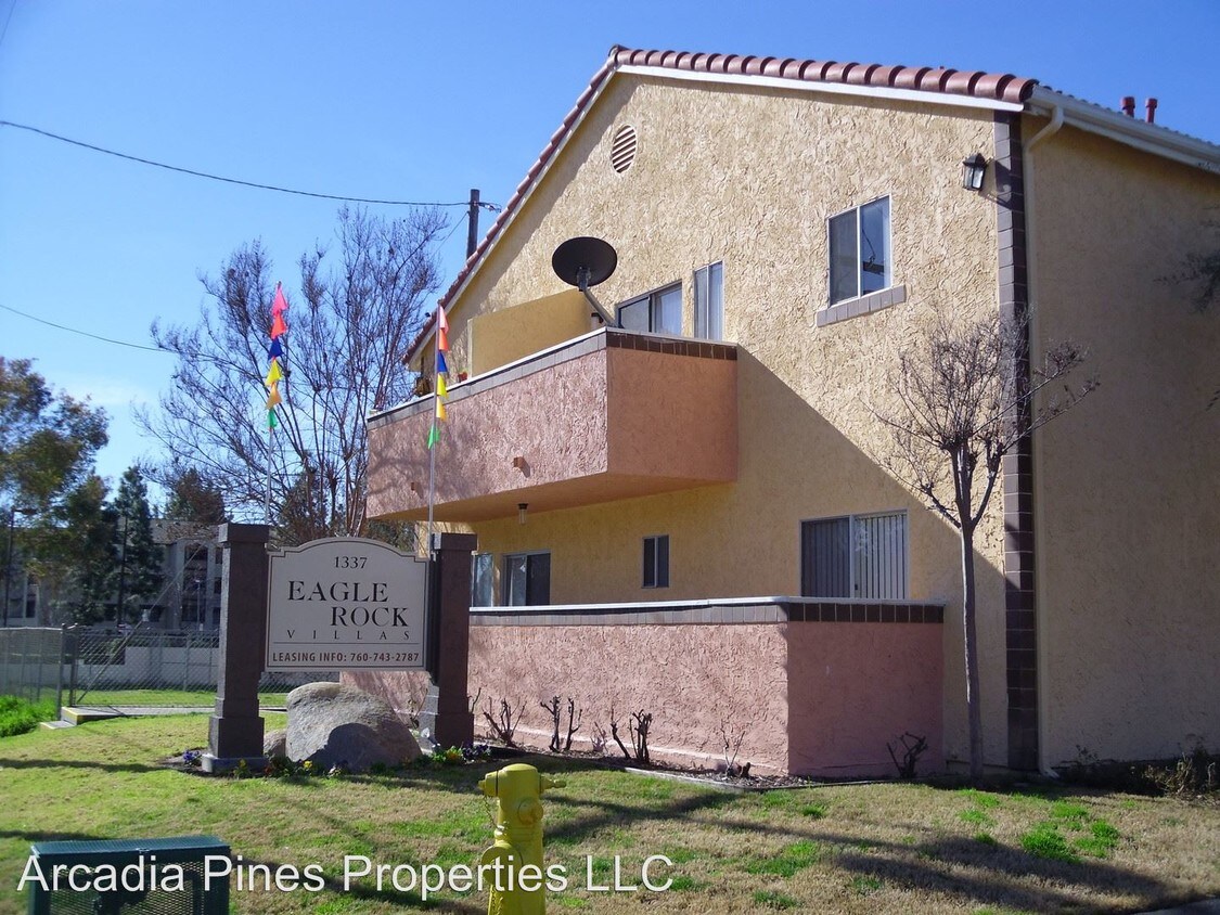 Primary Photo - 1337 N Broadway