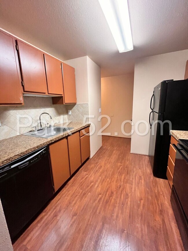 Foto del edificio - Puyallup Area 2 Bedroom 2nd Floor Apartment