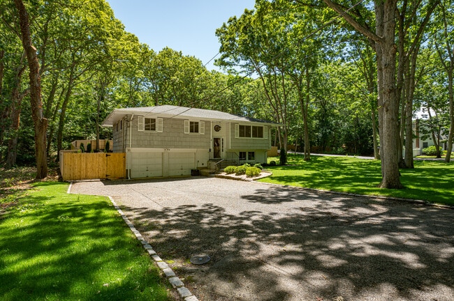 Building Photo - 26 Valleywood Rd