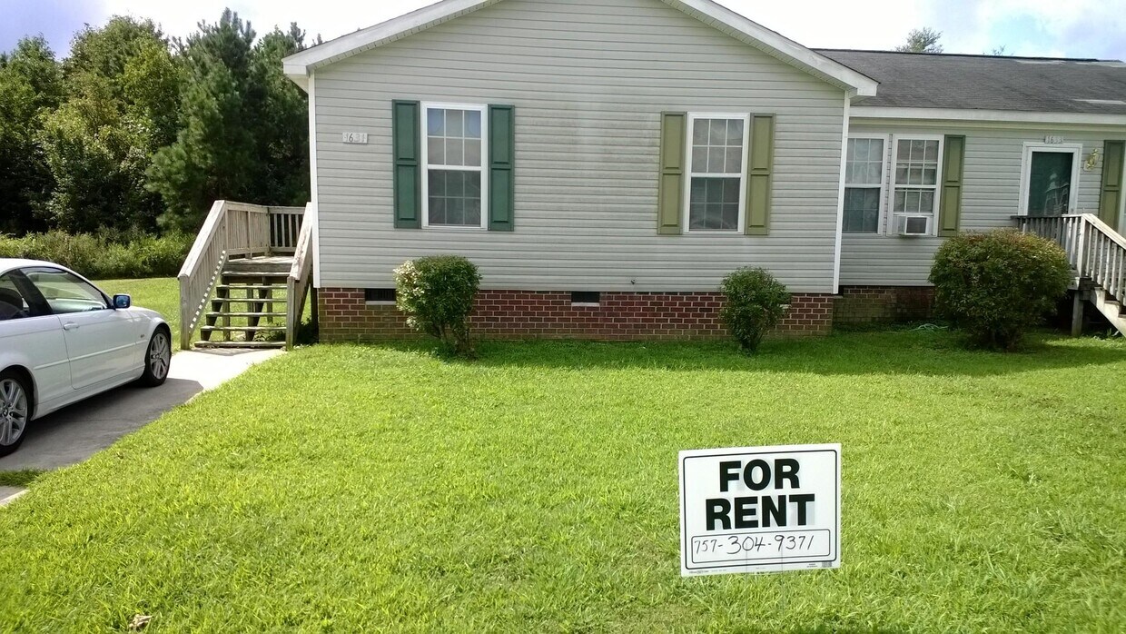 1631 Dorchester Street, Franklin, VA 23851 Townhome Rentals in