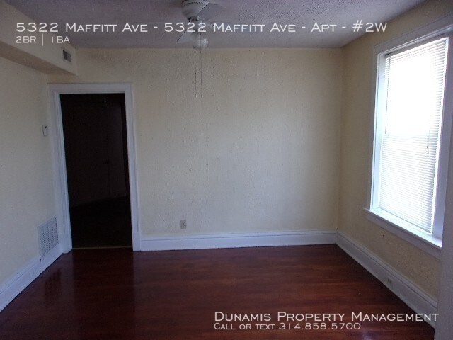 Building Photo - Awesome clean apartment in secure building