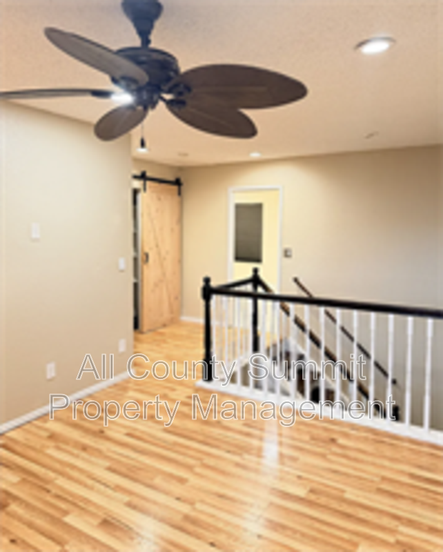 Building Photo - 3435 S Ammons St