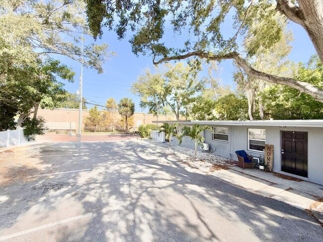 Foto del edificio - 115 Cleveland Ave SW