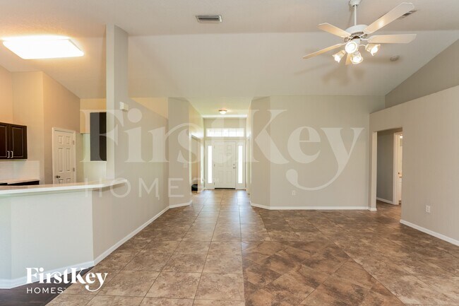 Building Photo - 3102 Lucaya Ave