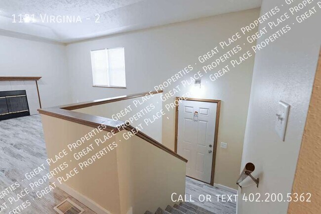 Foto del edificio - 3 Bed 2 Bath Double Stall Garage Available...