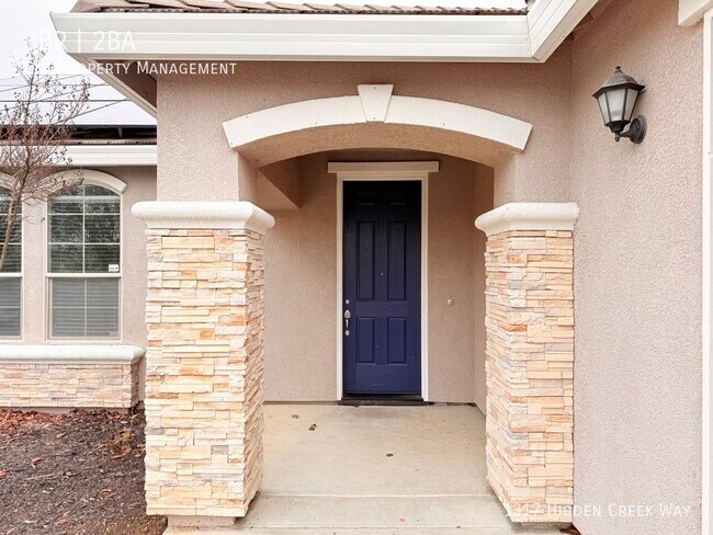 Foto del edificio - 1317 Hidden Creek Way