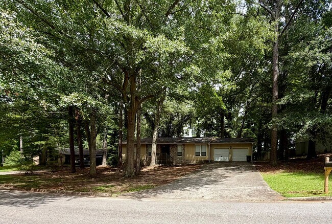 Foto del edificio - 7670 Glen Devon Rd