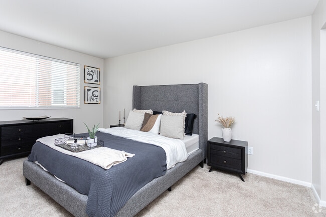 2 habitaciones, 2 baños - 980 pies cuadrados - Dormitorio principal - 47Seventy Settlers Point