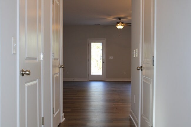 Foto del edificio - 3851 Well Fleet Dr