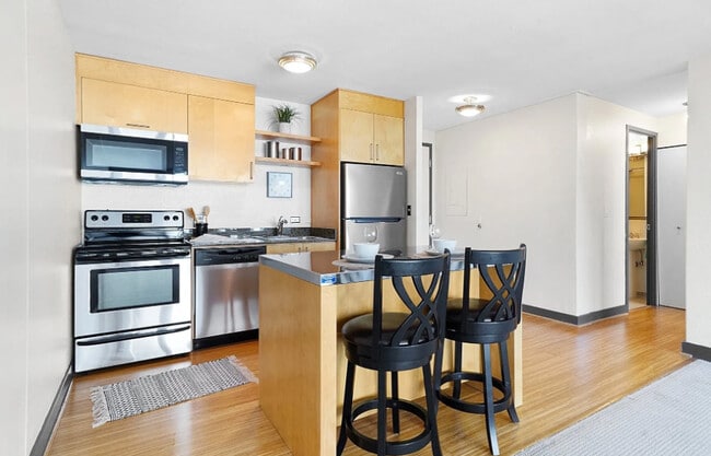 Foto del edificio - 111 SW Harrison St