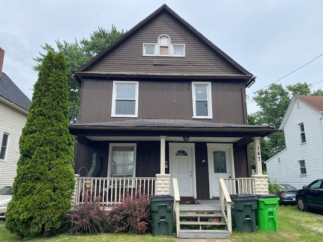 Foto principal - 147 8th St NW