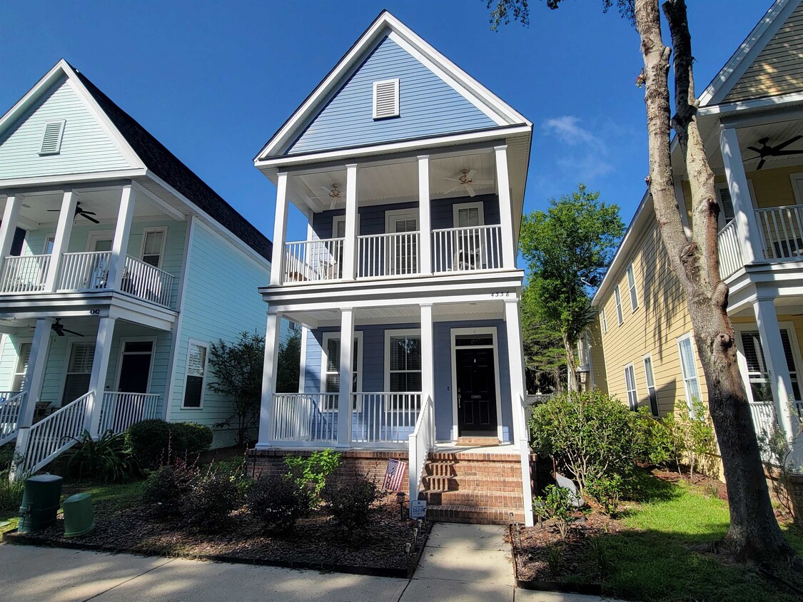 Primary Photo - 4338 Grove Park Dr
