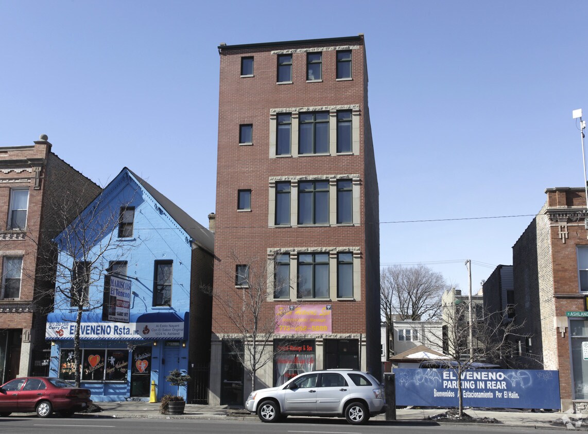 Primary Photo - 1026 N Ashland Ave