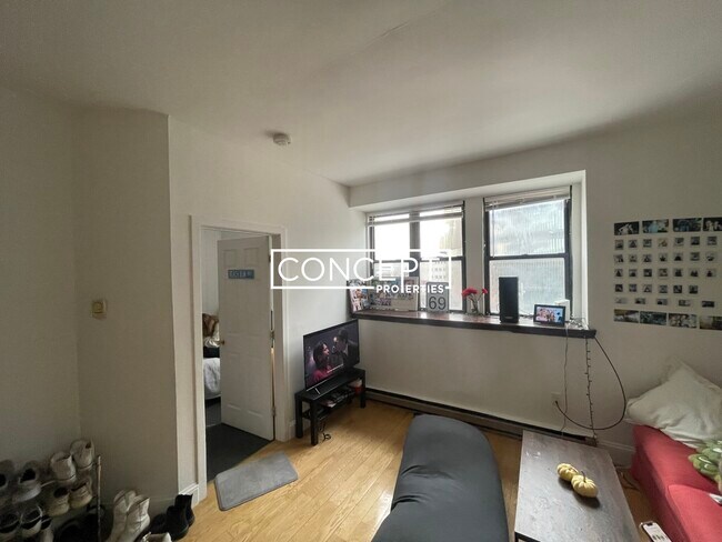 Foto del edificio - 774 Columbus Ave