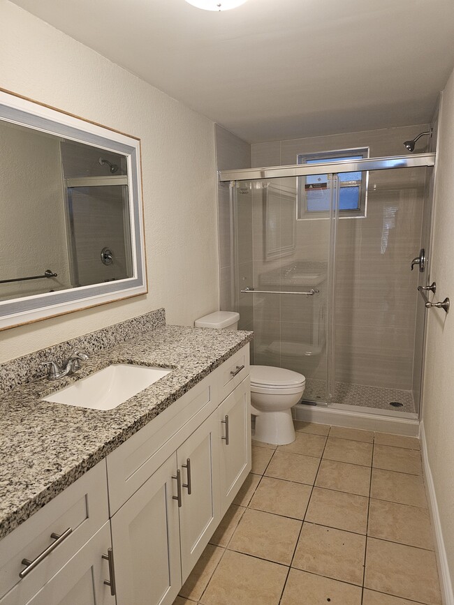 Building Photo - 17255 SW 95th Ave
