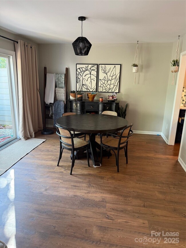 Building Photo - 7623 Mariner Cove Dr