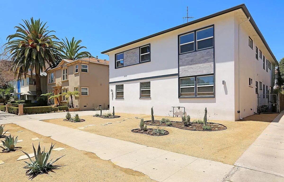 Primary Photo - 8533 Cashio St