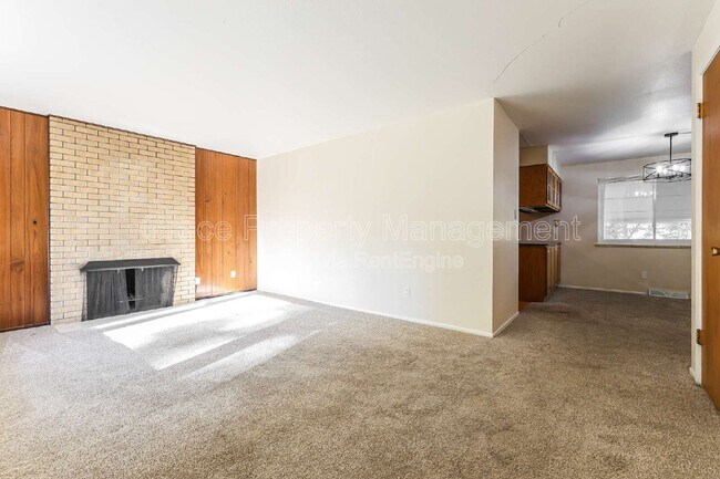 Foto del edificio - 7033 S Cherry St