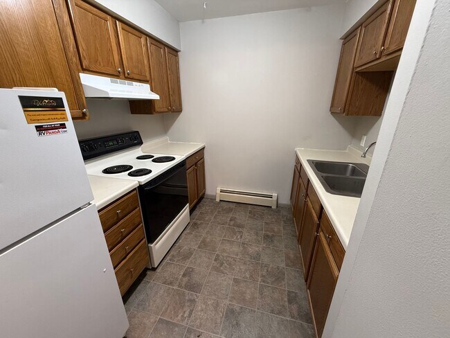Foto del edificio - 3411-3427 Elm Dr