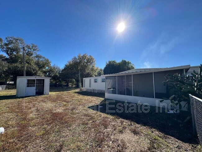 Building Photo - 7891 Suncoast Dr