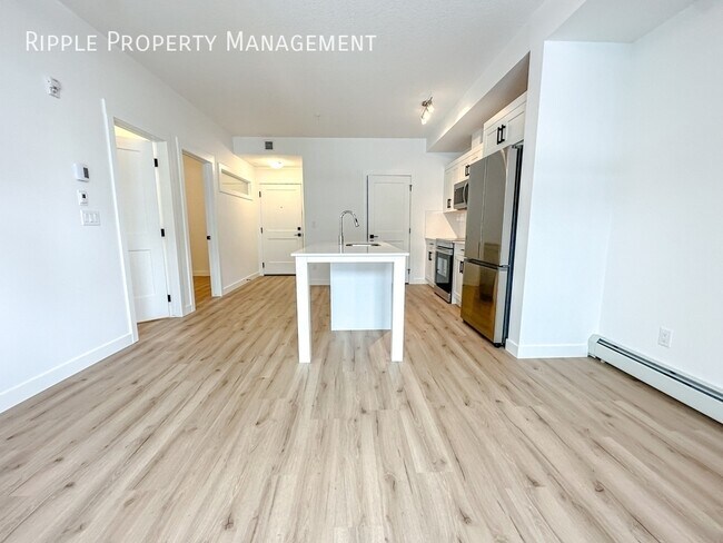 Photo du bâtiment - FANTASTIC 2 BEDS/ 2 BATHS CONDO!