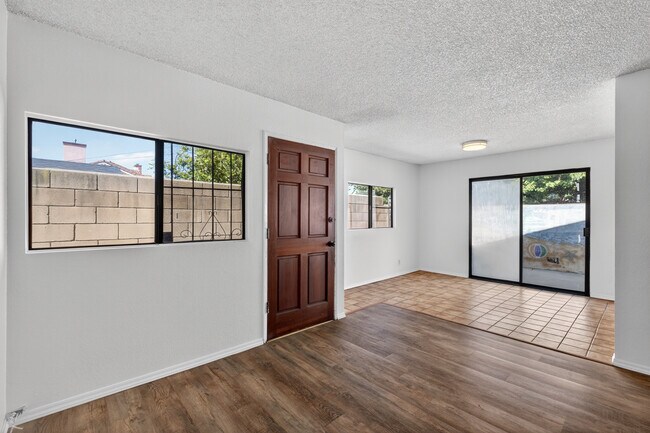 Foto del edificio - 4453 W 161st St