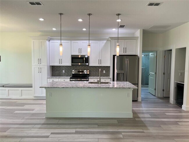 Building Photo - 40 Post Tree Ln