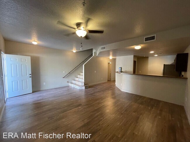 Building Photo - 3 br, 2.5 bath House - 3706 W. 22nd Pl. Bl...
