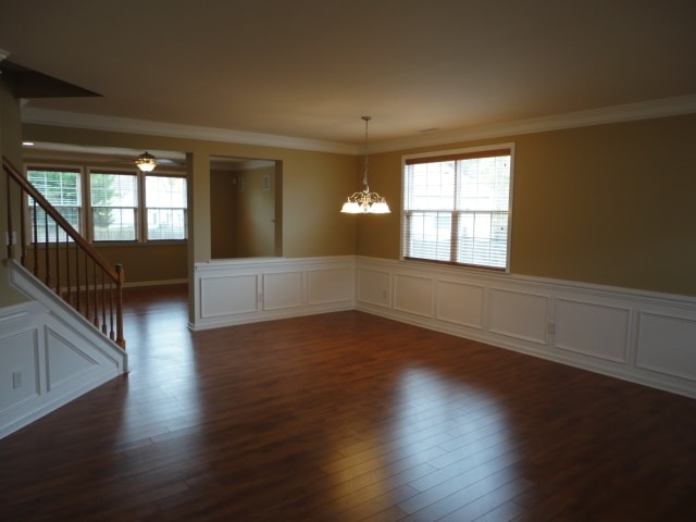 Foto del edificio - 335 Larktree Ln