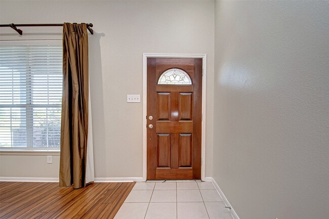 Foto del edificio - 26439 Richwood Oaks Dr