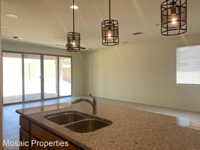 Building Photo - 3 br, 2 bath House - 1748 E Brandon Dr.