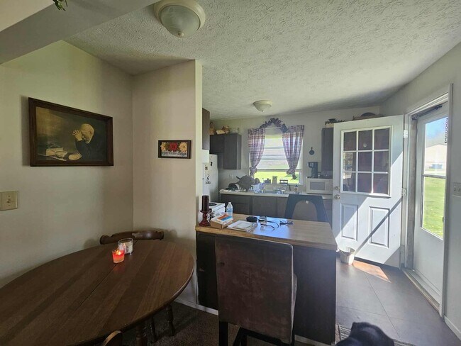 Foto del edificio - 2 Bedroom 1.5 Bath Duplex Kent Ohio 44240