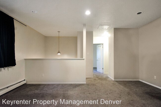 Foto del edificio - 3 br, 3 bath House - 4530 Holland St