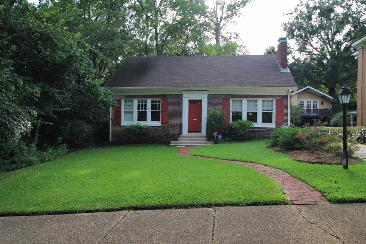 Primary Photo - 1319 Peachtree St