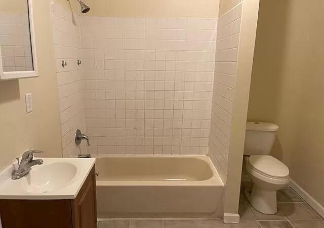 Foto del edificio - 5829 Crittenden St