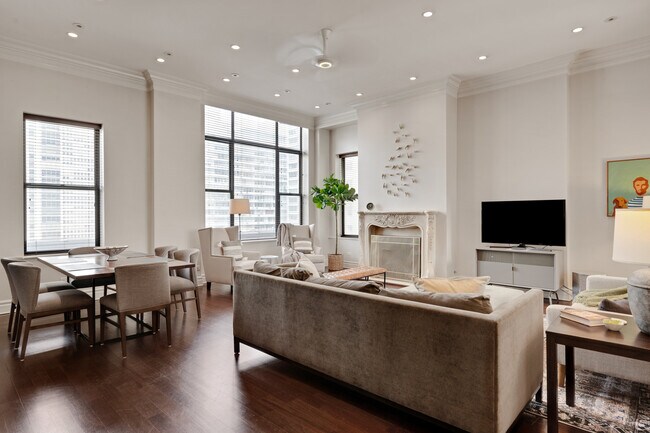 Foto del edificio - 70 E Walton St