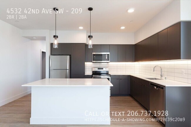 Foto del edificio - 4532 42nd Ave SW