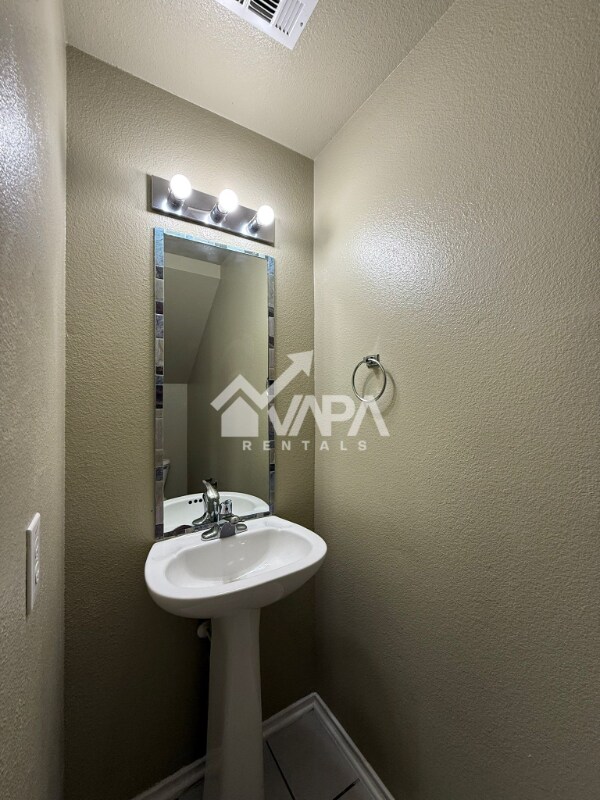 Foto del edificio - 5626 Red Canyon