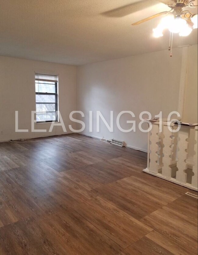 Foto del edificio - 7619 Monrovia St